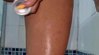 Unbelievable! Deodorant Play After Shower With Horny Babe!