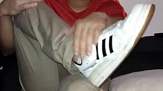 I worship my master's feet in nylon socks