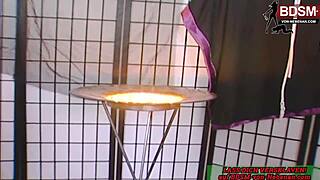 독일 라텍스 슬레이브, BDSM 쓰리섬에서 도미네이트돼!