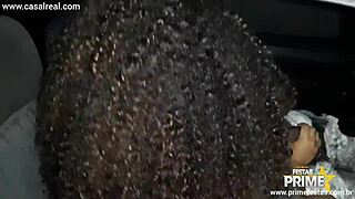 o tesão por novinha de 18 jessyca arantes era tanto que antes de entrar no hotel a foda rolou no carro