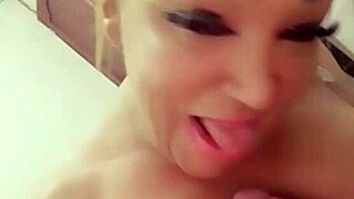 a venezuelan with money came to visit me