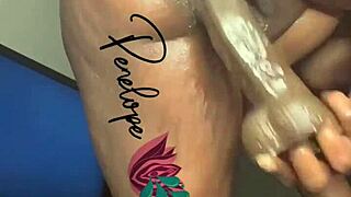 PLAY TIME WITH PENELOPESQUIRTS IN EBONY SOLO MASTURBATION