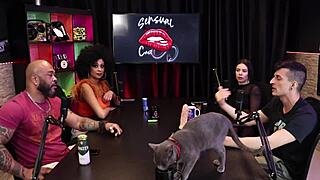 O Pedro Fala Da Playboy E Santa Caliente Quando A Negra Gostosa Se Assusta Com O Pau Do Negro Top Delícia - Dieni Gaúcha E Pedro Albuquerque