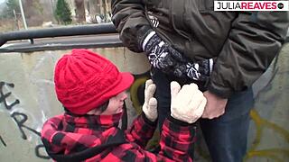 Sue je prava jebačica nimfa!