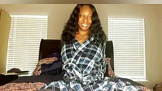 Mi novia manda JOI con tetas ebony enormes