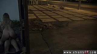 teen fingers herself to squirt hd