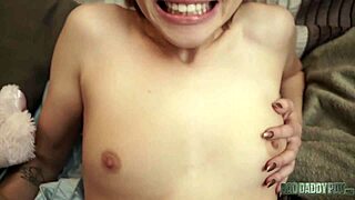 Cadey Mercury Geschokt als Stiefvader Loost in Strakke 18+ Kut