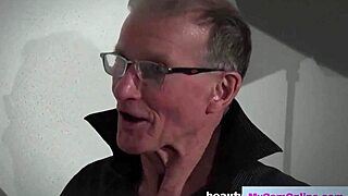 Gorgeous Teen Gets Facial From Experienced Guys