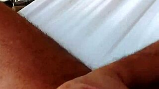 flasher masturbating for valeria 😏