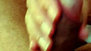 flasher masturbating for valeria 😏