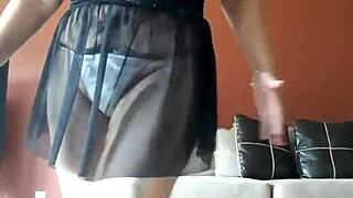 Hot amateurs get horny and sexy in homemade excitement