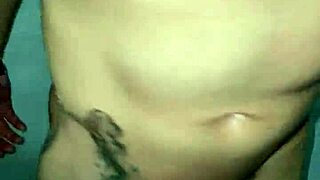 ฉันชักว่าวตัวคนเดียวในห้องอาบน้ำ POV