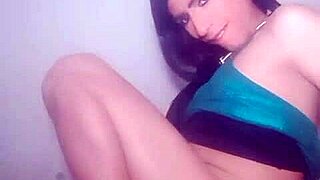 Curvy Sensual Bisexual Amateur Ready For All Followers In Sensual Acts