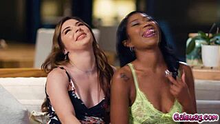 Mocha Menage, Keira Croft, Sabina Rouge, and Chanell Heart relive old times in steamy ebony lesbian foursome. Their interracial tribbing heats up the room.