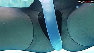 i saw sexy diana kalgotkina swimmin naked in the pool, so hot!