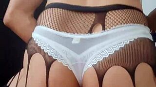 Me Encantan Las Falditas Cortas