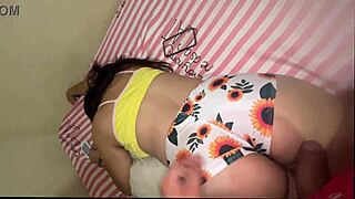 mi hermanastra esta caliente, tengo que culiarmela desde el pov para bajarle la calentura con su gran culo