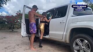 The boss Vivi Capetinha arrives at the farm, and her employee Vagninho fucks her narrow ass in strong scenes