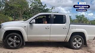 The boss Vivi Capetinha arrives at the farm, and her employee Vagninho fucks her narrow ass in strong scenes