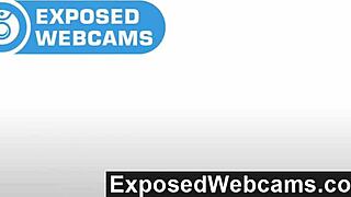 i'm a redheaded hipster babe undressin on webcam, usin toys and strippin for viewers