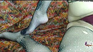 predstav si ako ti trhám kokota tetovanými nohami v podpätkoch