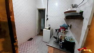 fudendo na cozinha com minha enteada - anal teen