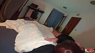 Fuck Hot Milf Stepmom's Juicy Pussy In Bed