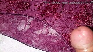 Me Masturbé Con El Calzón Usado Guindo De Encaje De Mi Mejor Amiga