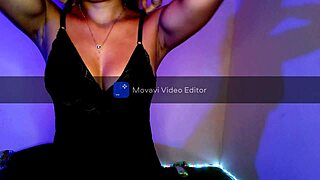 Morena Gostosa Se Exibindo