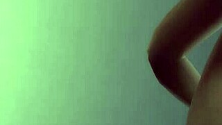 My new roommate is a futanari in sims 4!