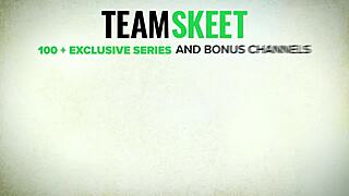 Fiona and Chloe: 'Show off our freeuse fun this summer?'