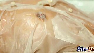 Classy gloryhole ho spunk with blowbang and facial