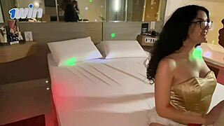 novinha dancer twerks on pole with naughty expression and small white outfit