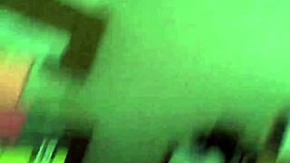 볼륨미 넘치는 18+ 섹시녀 남친 백스탠딩으로 좆 박히며 신음