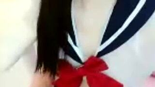 Chatting about this sexy Asian girl in the video