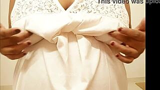 madhypradesh girl showing boobs sexy tits