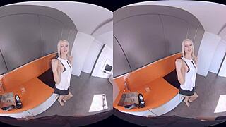 Doorstep Seller In 3D Virtual Reality Porn