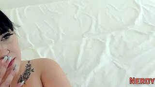 Busty Newbie Sucks Nerd's Dick?