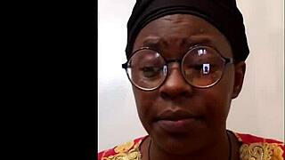 Ebony milf slut, what kinky solo masturbation do you do in Q 10?