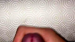 ejaculation sans pression during amateur masturbation