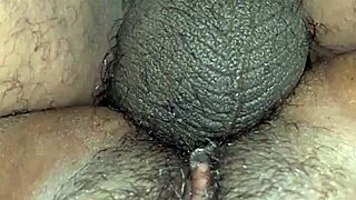 dale y dale lo necesita esta vieja con juguetes