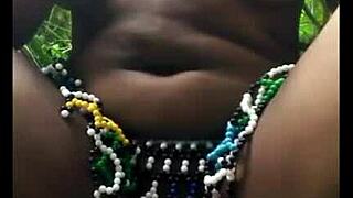 riding msanzi pussy in forest