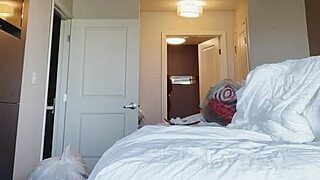 Fat Colombian girls deepthroat big cocks