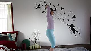 lesson 325 on shaved pussy and big ass