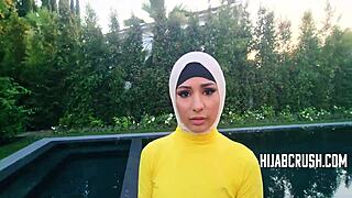 Stepsis in Hijab Sucks Cock for First Raw Experience