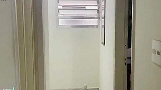 Well-Endowed Homeless Guy Fucked On Street