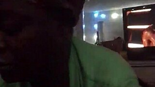 Mostohatestvér büntet szopással, mert elszundítottam