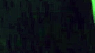 LATINA GIRLFRIEND PLAYS WITH PUSSY IN TUB