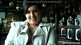 イギリス熟女バーのオナニーでデカパイ披露