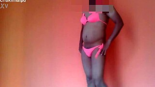 Shake Kar Aan Dance In Pink Bikini